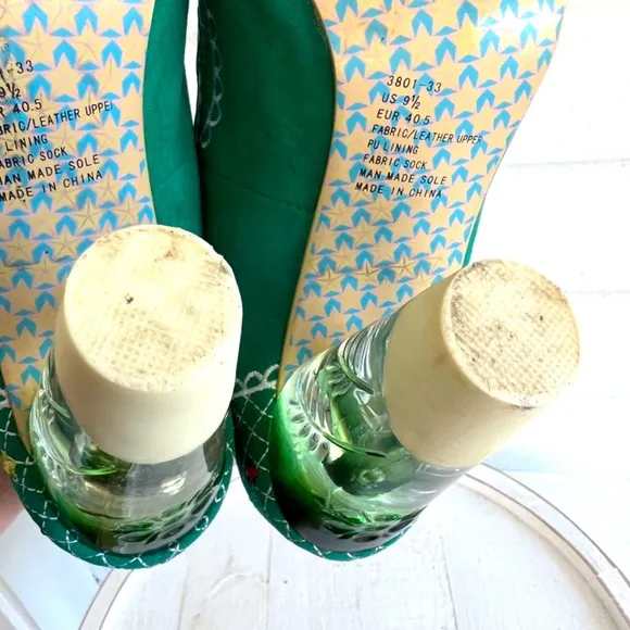 IRREGULAR CHOICE Turquoise Mint Suede Pumps w/ Lucite Heels - 9 1/2