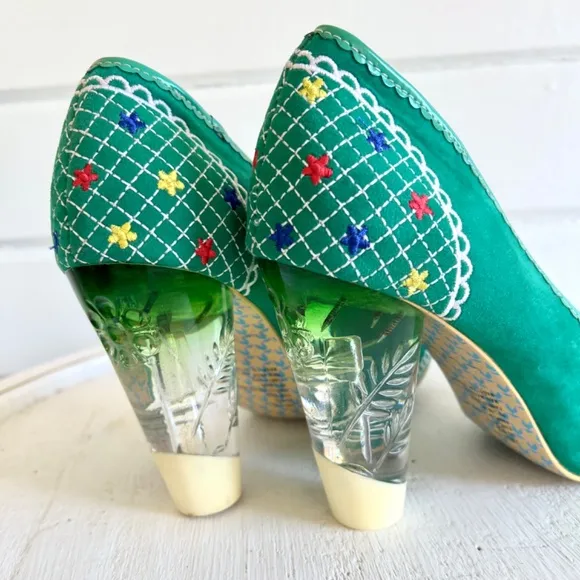 IRREGULAR CHOICE Turquoise Mint Suede Pumps w/ Lucite Heels - 9 1/2