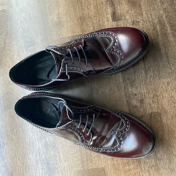 Italian men’s leather oxford dress shoes