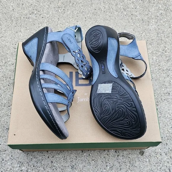 Jbu leather memory foam Cushioned sandals women's 9