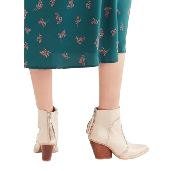 Jeffrey Campbell Beowulf Leather Ankle Boot Taupe