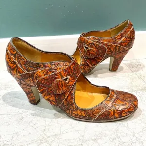 JEFFREY CAMPBELL Mary jane heels VINTAGE brown LEATHER TOOLED women’s 9.5 pumps