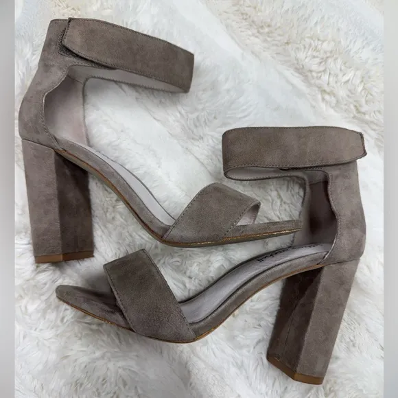 Jeffrey Campbell Taupe Suede Women's Heels size 5