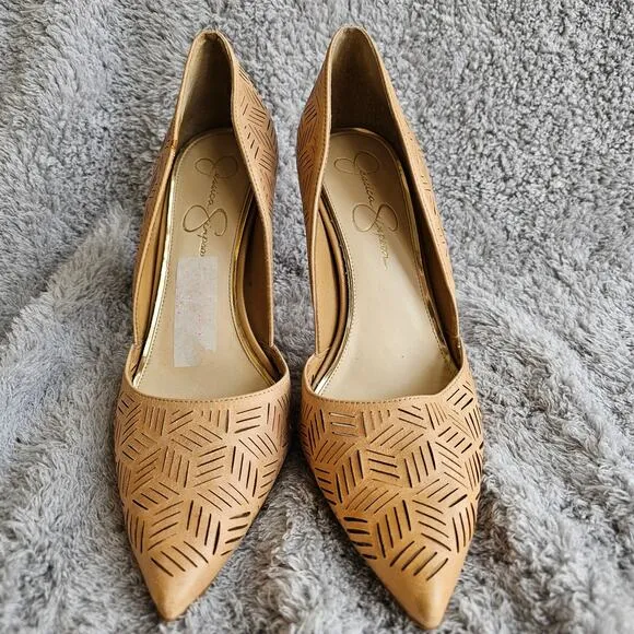Jessica Simpson Women's Charie Perforated D-Orsay Dress Pump Heels Size 9.5M Tan