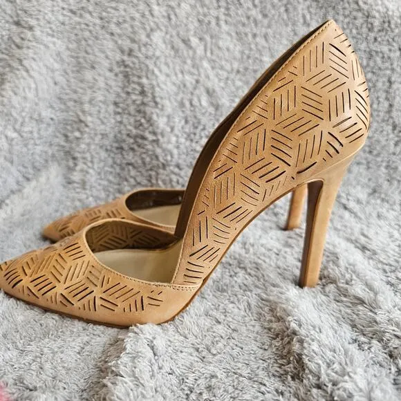 Jessica Simpson Women's Charie Perforated D-Orsay Dress Pump Heels Size 9.5M Tan