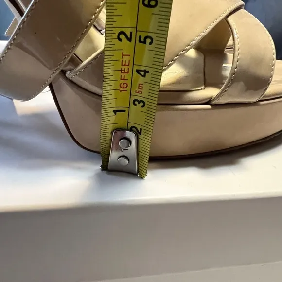 ~Jimmy Choo Nude Beige VAMP Patent Platform Sandals Sz. 39 *EUC* MSRP: $750 tax