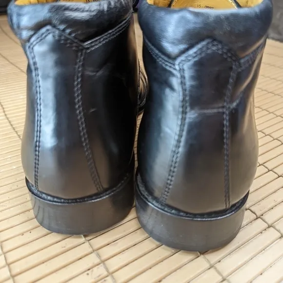 Johnston &amp; Murphy Signature Series Ankle/Chukka Boots Men's sz 11 Black Leather
