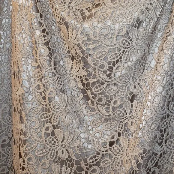 Jones New York Petite Size 12P Cream Lace Skirt