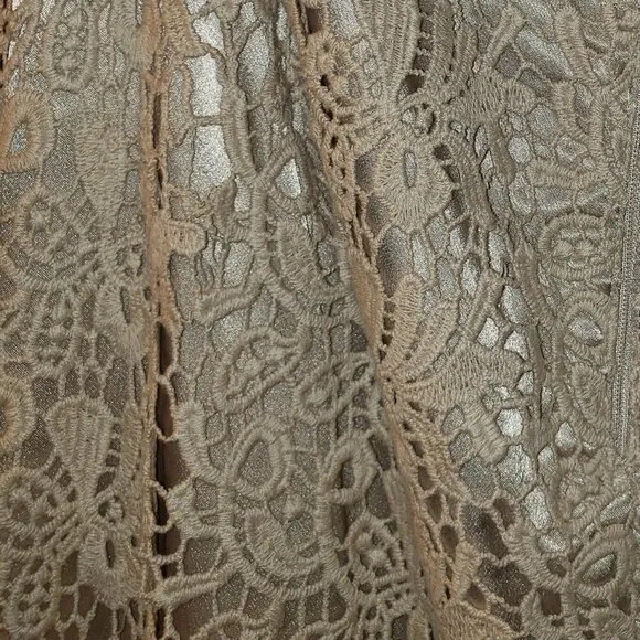Jones New York Petite Size 12P Cream Lace Skirt