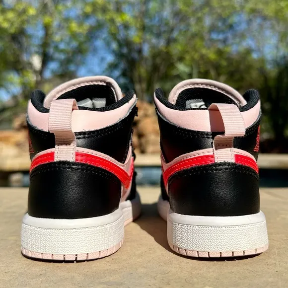 Jordan 1 Mid Atmosphere, Black &amp; Pink Preschool Sneaker - Size 11C (640734-604)
