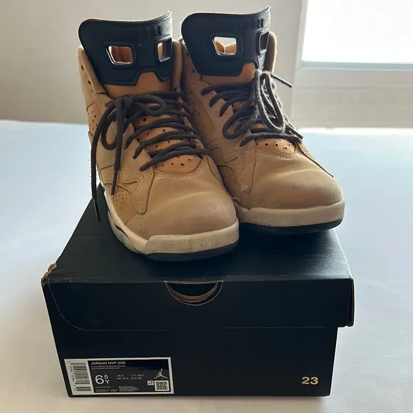 Jordan MVP(GS) brown-black sneakers. Size 6Y