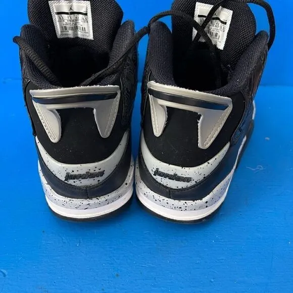 Jordan Two3 Leather Size 8.5 311046-002 Basketball Shoes.  Black Gray