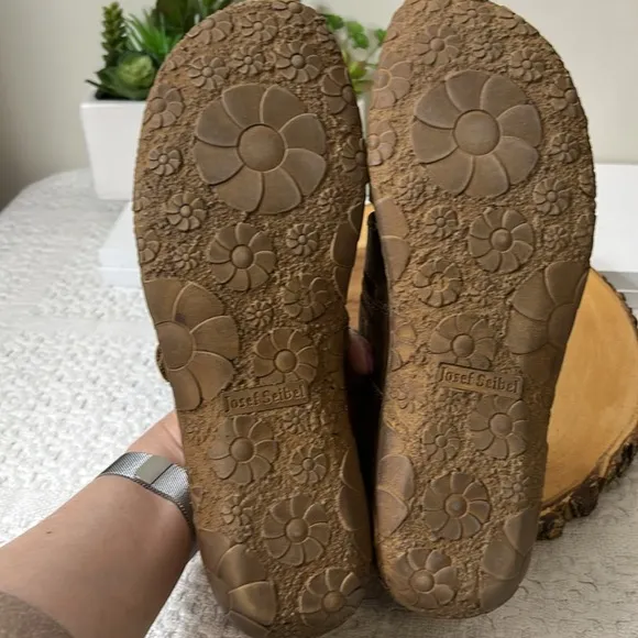 Josef Seibel Women’s Rosalie Brown sandals  (EU 41/US 10)