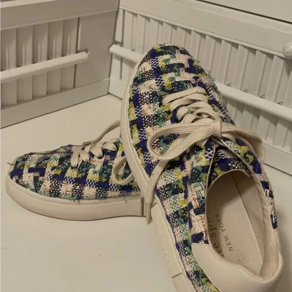 Kate spade gorgeous colorful unique design sneakers