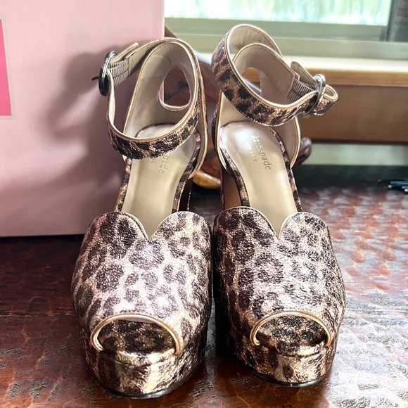 Kate Spade New York Perry Platform Pumps Fashion Runway Appearance Mob Boss Vibe
