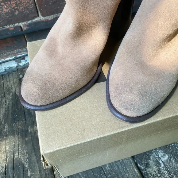 KDB Kelsi Dagger Suede boots Size 9us