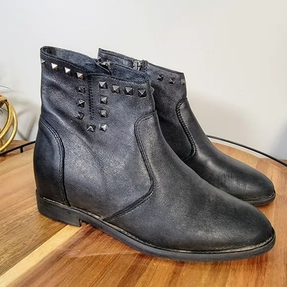 KEB Italia Black Leather Studded Ankle Boots Size 36