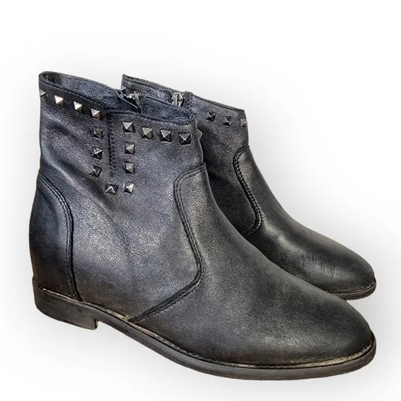 KEB Italia Black Leather Studded Ankle Boots Size 36