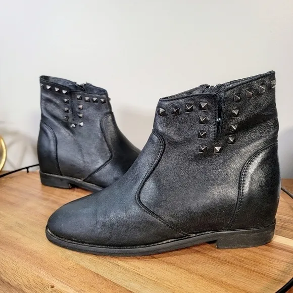 KEB Italia Black Leather Studded Ankle Boots Size 36