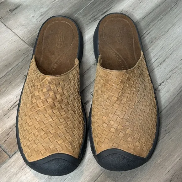 KEEN MENS SAN JUAN TAN WOVEN LEATHER SLIP ON SANDAL SHOES