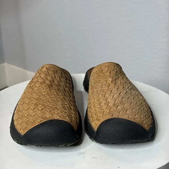 KEEN MENS SAN JUAN TAN WOVEN LEATHER SLIP ON SANDAL SHOES