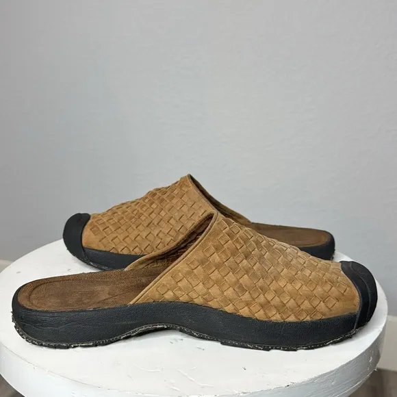 KEEN MENS SAN JUAN TAN WOVEN LEATHER SLIP ON SANDAL SHOES