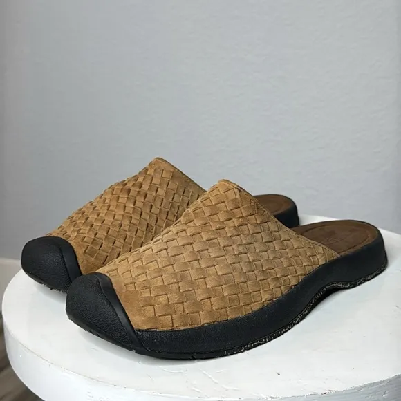 KEEN MENS SAN JUAN TAN WOVEN LEATHER SLIP ON SANDAL SHOES