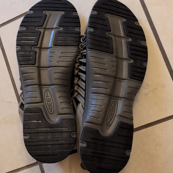KEEN Premium Leather Two Cord Sandal Sneakers Taupe grey tan size 12