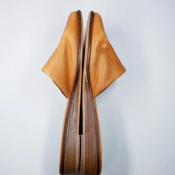Kelsi Dagger | Tan Leather Mules 9.5