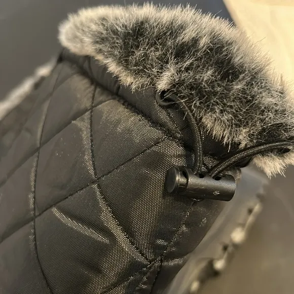 kHOMBU ANKLE BOOTS SIZE 10