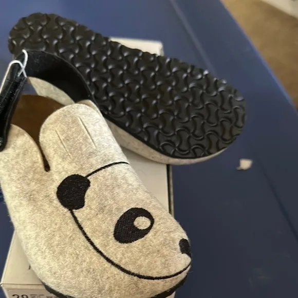 Kids Panda Slip-On Shoes - Black and Gray
