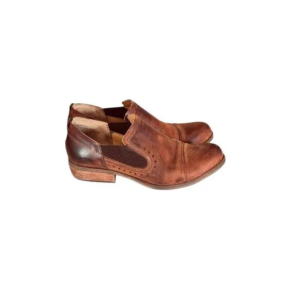 Korks Women’s Brown Leather Cap Toe Brogue Slip-On Ankle Boots Size 7