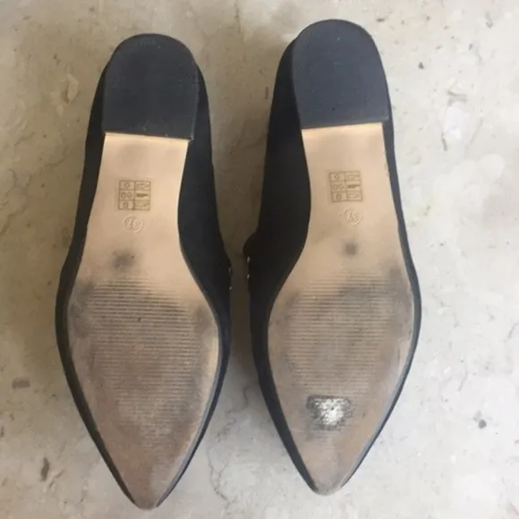 𝅺Kurt Geigen black suede shoes/flats. Sz 37