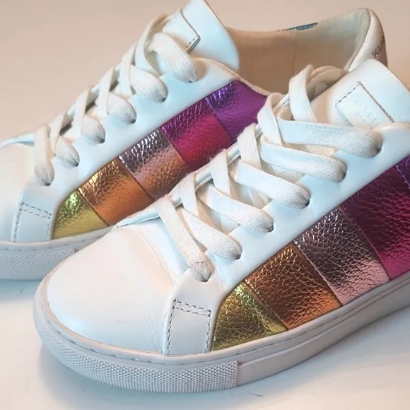 Kurt Geiger Rainbow Lane Stripe Sneaker Pebbled Metallic Leather Low Top Lace Up