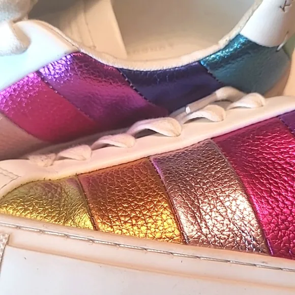 Kurt Geiger Rainbow Lane Stripe Sneaker Pebbled Metallic Leather Low Top Lace Up