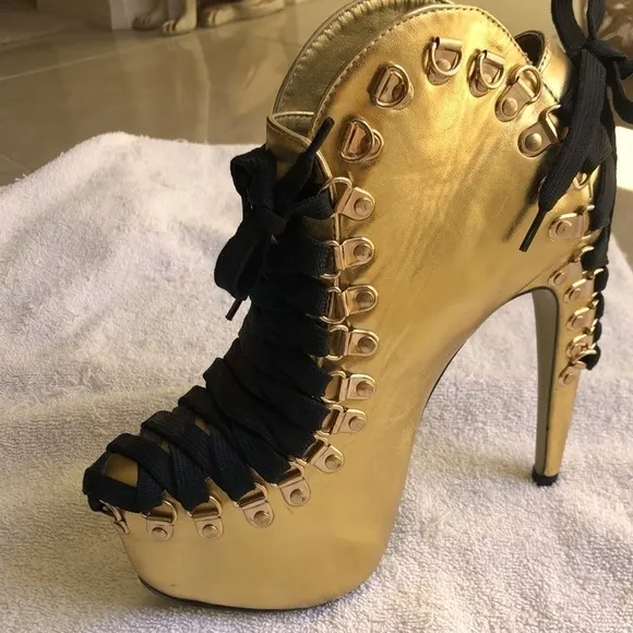 LACE up red kiss boots ankle level