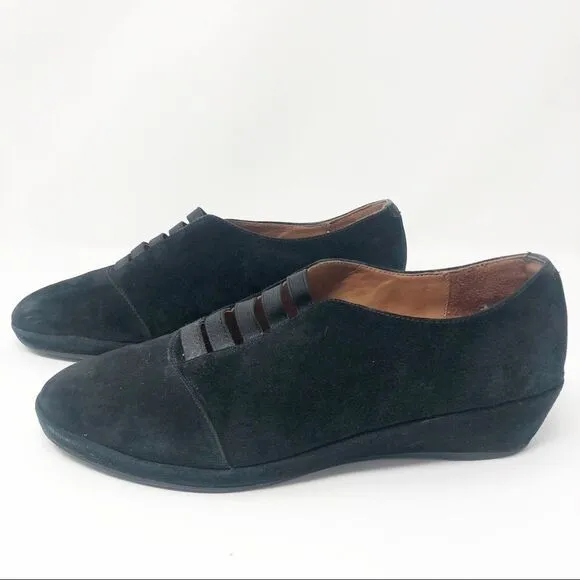 L’AMOUR DES PIEDS | Black Beziers Suede Shoes 9