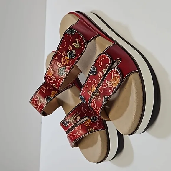 L'Artise by Spring Step Dearest floral  sandals women's size EU 37 US 6.5-7 NWOT