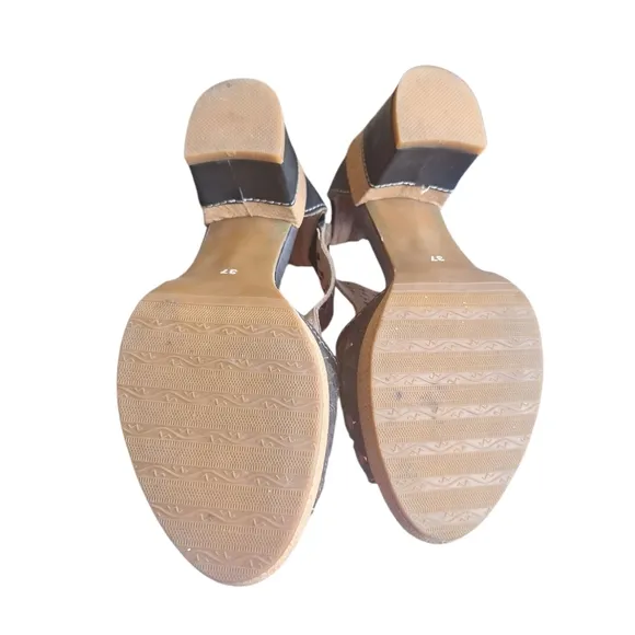 L'Artiste Spring Step Dark Brown Leather Cutout Sandals Size 37 (US 6.5-7)
