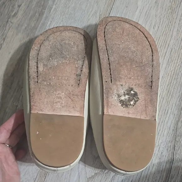 Lauren ManoogianLeather mules &amp; clogs