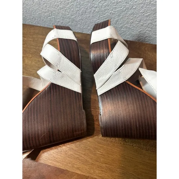 Lauren Ralph Lauren White Leather Wedge Sandals Strappy Heels Women's 9B