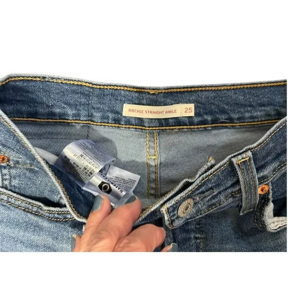 Levi's Ribcage‎ Straight Ankle High Rise Button Fly Jeans Medium Wash Size 25