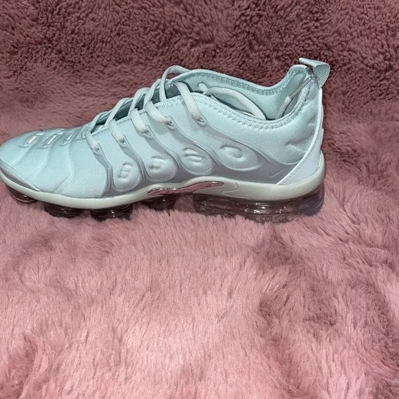 Light Mint Color Nike Air VaporMax Plus Sneakers
