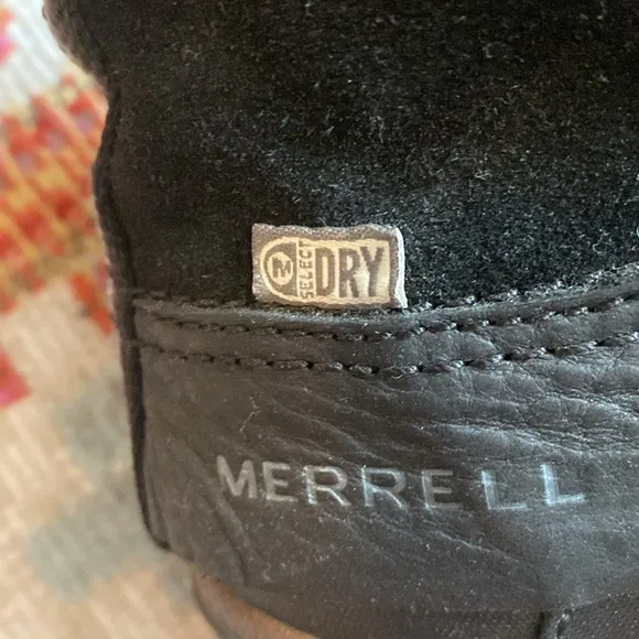 Like NEW Merrell Women’s Fuzzy Fur Snow Winter Boots