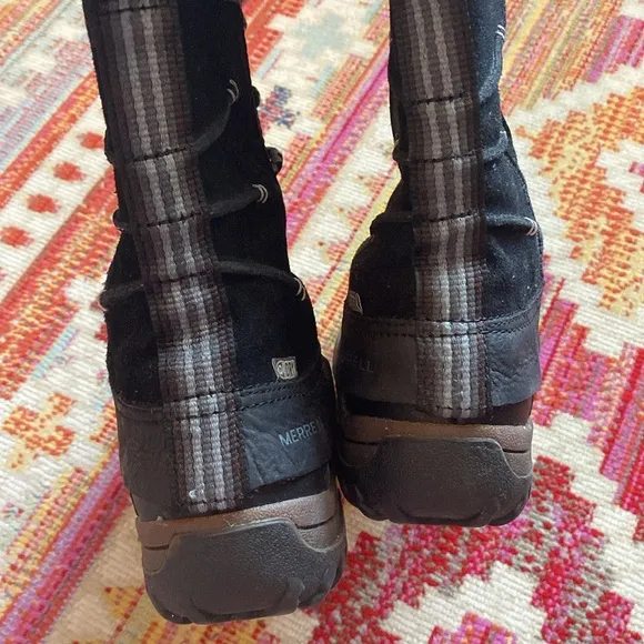 Like NEW Merrell Women’s Fuzzy Fur Snow Winter Boots
