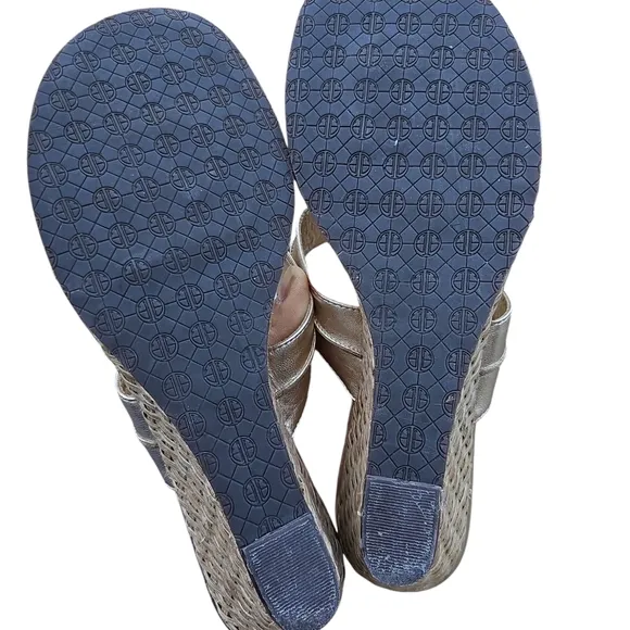 Lilly Pulitzer McKim Wedge Gold Leather Sandal Size 9