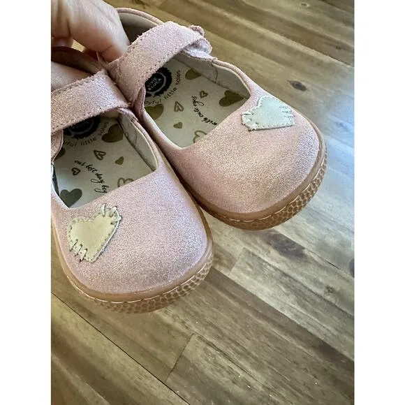Livie &amp; Luca Caramella Rose Pink Shimmer Leather Suede Heart Mary Jane Shoes 7