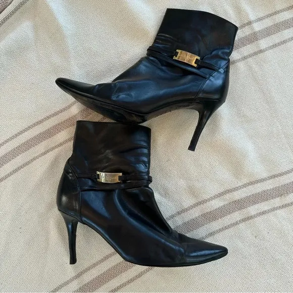 LK BENNETT BLACK LEATHER WITH GOLD TRIM &amp; STRAPS HEELED ANKLE BOOTS SIZE 9