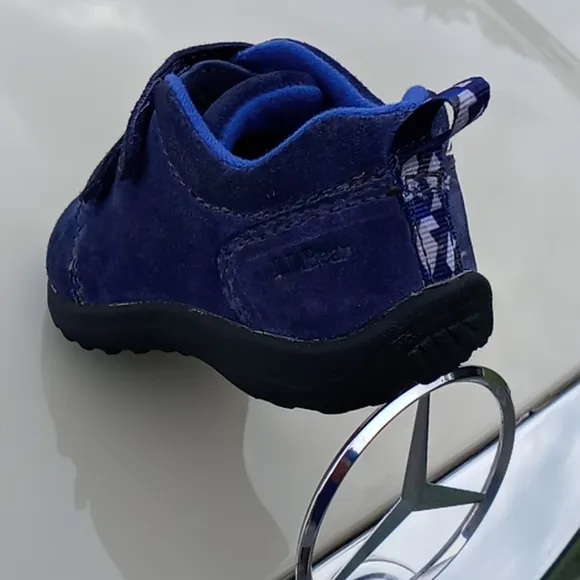 L.L. Bean Suede Toddler Shoes w/Velcro Closure  👞