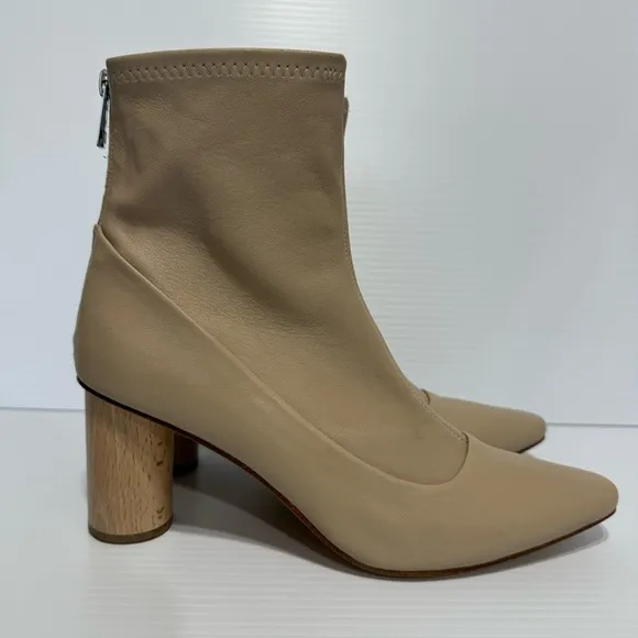 LOQ Vero Cream Leather Wooden Heel Ankle Boots Size 40